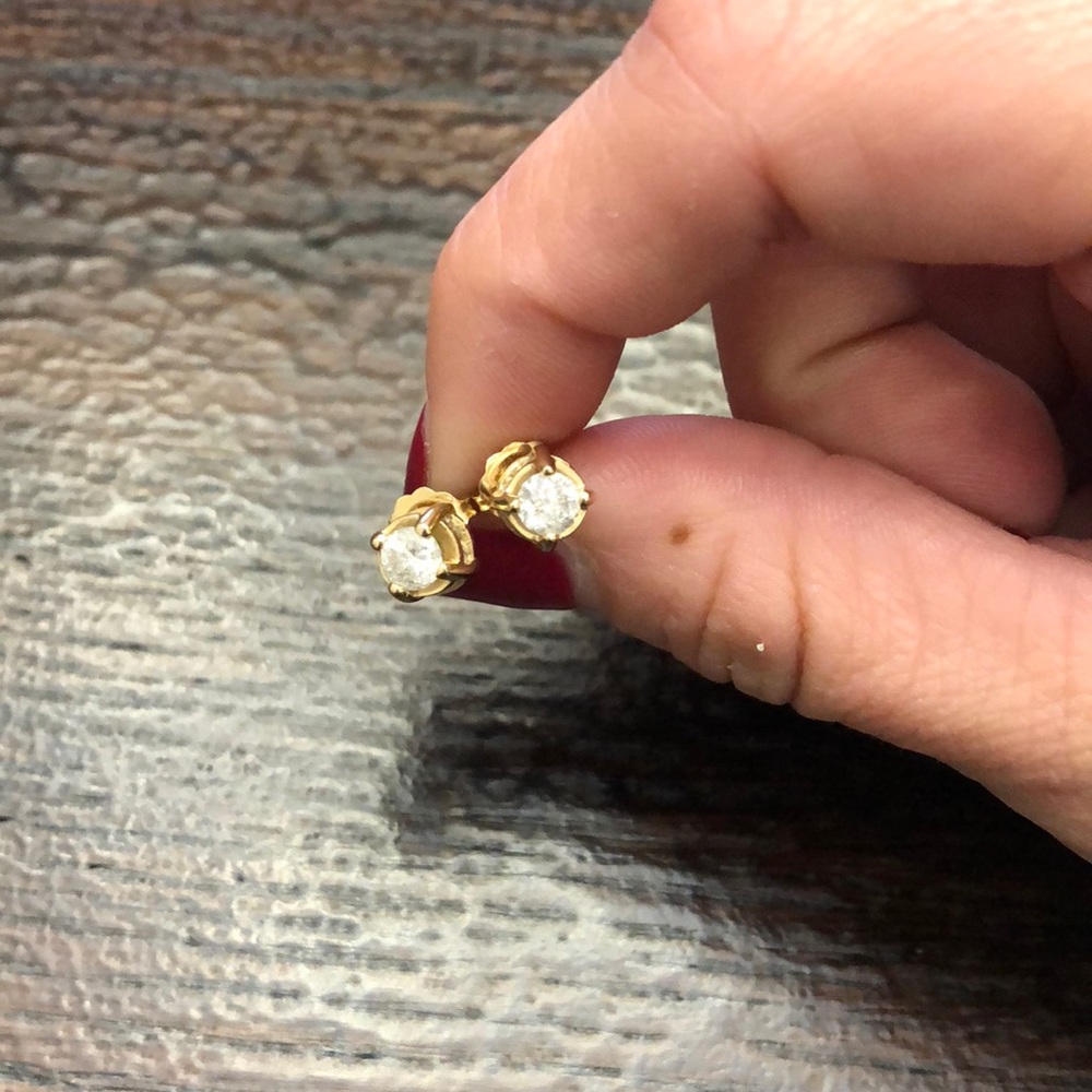 1 Carat 14K Gold Stud Earrings